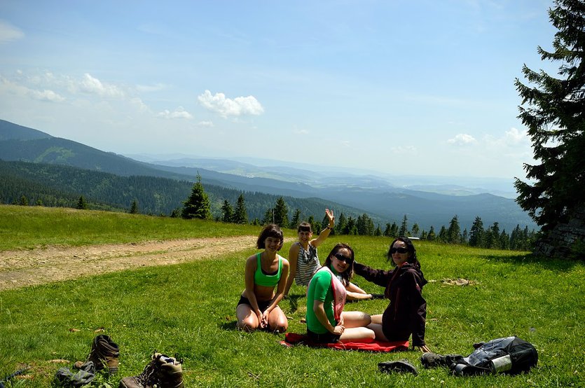 Hiking bachelorette party in the mountains