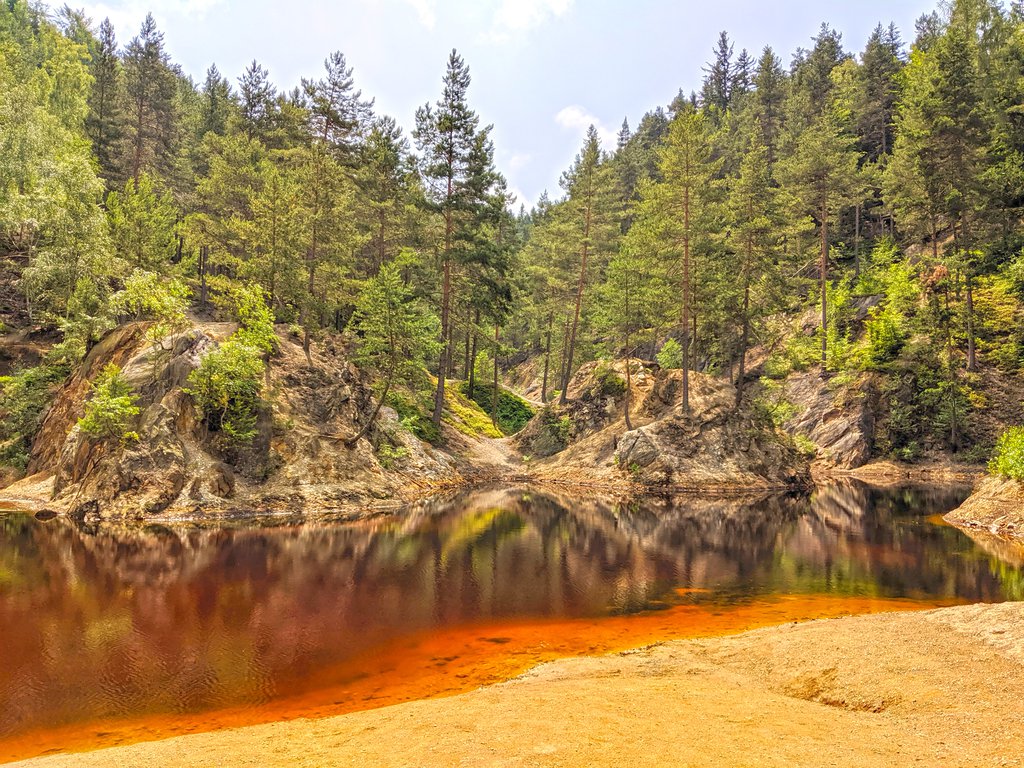 Red lake in Rudawy Janowickie